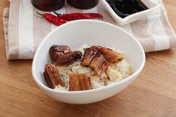 Roasred eel with steamed rice