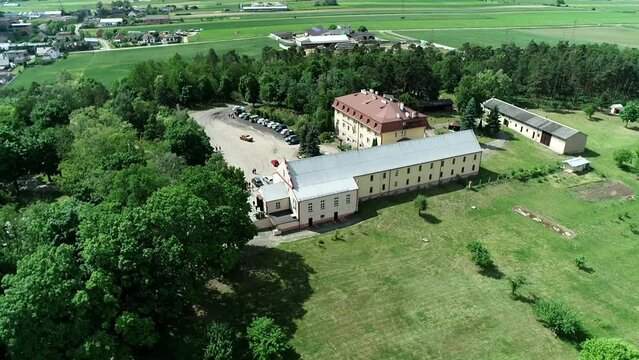 Klasztor Pasjonist&oacute;w Parafia  pw. Chrystusa Kr&oacute;la
Sadowiu