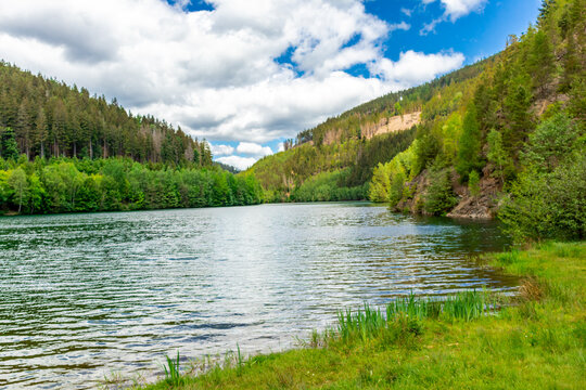 Wanderung rund um die Talsperre Leibis-Lichte bei Oberwei&szlig;bach - Th&uuml;ringen - Deutschland