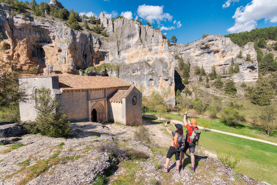 Ermita de San Bartolom&eacute;, Ucero, Soria. En el ca&ntilde;on del r&iacute;o Lobos.