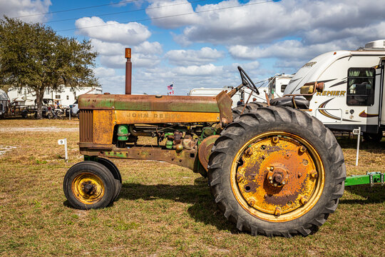 1960 John Deere 4010 Farm Tractor
