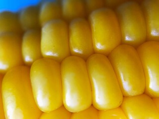 boiled corn kernels