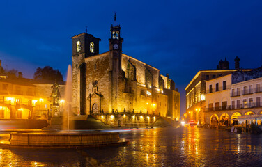Fototapeta na wymiar Evening photo of Plaza Mayor in Trujillo, Caceres, Spain.