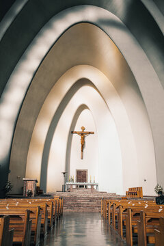Catedral de Chill&aacute;n y su Cristo Crucificado.