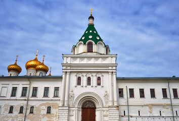 Fototapeta na wymiar Ipatievsky Orthodox Monastery in Kostroma