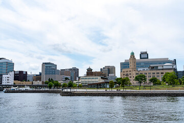 Fototapeta na wymiar 横浜　埠頭桟橋の風景