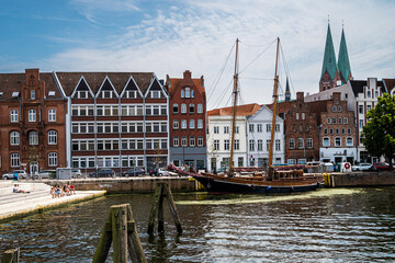 Segelschiff im Hafen von Lübeck