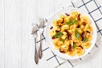italian Tortelloni stuffed with sun dried tomatoes