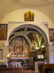 Fototapeta na wymiar Interior of Church of Sant Anna in Sirmione