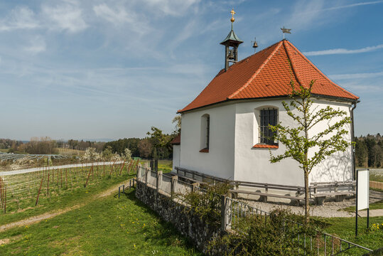 Antoniuskapelle (Antonius chapel) in Selmnau near Wasserburg am Bodensee, Bavaria, Germany