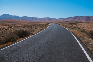 Road in Fuerteventura island © Valentina