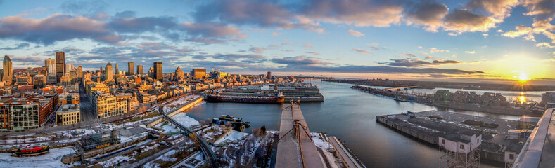 Montreal sunrise panorama