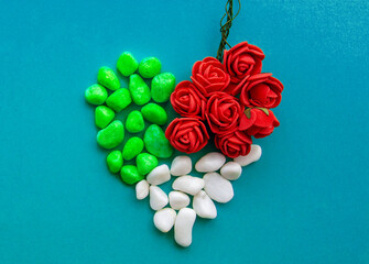 flag of Italy in shape of heart  note board for text - italian background for national holidays