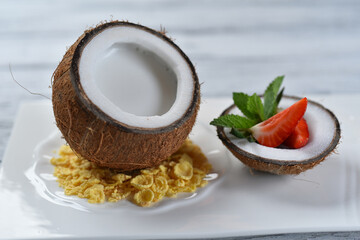 coconut dessert with corn flakes and strawberries