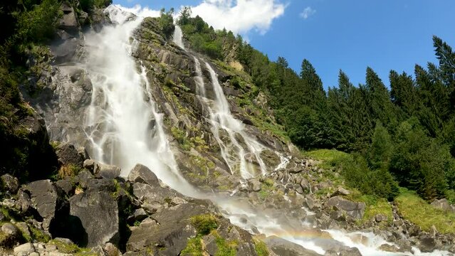  Spectacular Nardis Waterfall Landscape.