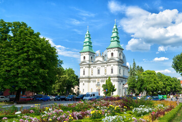 Fototapeta na wymiar TERNOPIL, UKRAINE - JULY 6, 2014 : Cathedral in Ternopil city, former Dominican Church