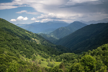 Fototapeta na wymiar green landscape of southwestern France in the Pyrenees mountains