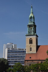 Fototapeta premium Turm des roten Rathauses in Berlin