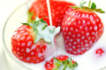 Fresh ripe strawberrys with cream