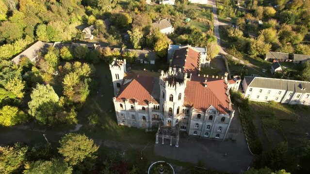 Aerial view of the Grokholsky-Tereshchenko Palace at sunset.