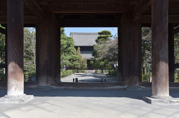 建仁寺　三門から法堂を望む　京都市東山区