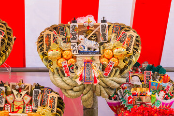 酉の市　熊手　神社　縁起物　商売繁盛　縁日