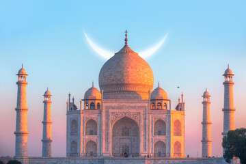 Taj Mahal at sunset crescent moon in the background - Agra, India - obrazy, fototapety, plakaty