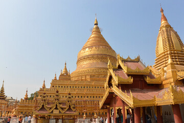 Fototapeta na wymiar Shwezigon Pagoda, Myanmar