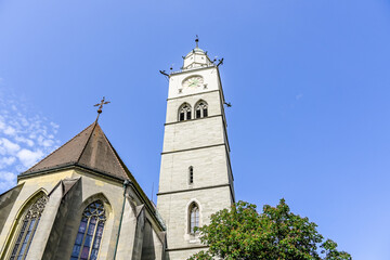 Obraz premium Überlingen, Münster, St. Nikolaus, Kirche, Kirchturm, Münsterplatz, Altstadt, Altstadthäuser, Bodensee, Sommer, Baden-Württemberg, Deutschland