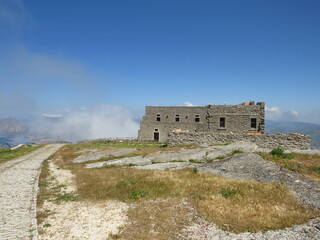 Fototapeta na wymiar Quartiere spagnolo, Erice, Trapani, Sicilia, Italia