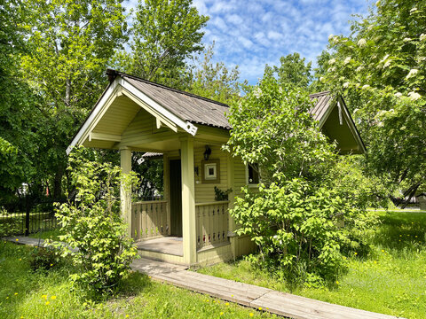 Moscow, Russia, June, 01, 2022. The caretaker's house on the territory of the church of Tryphon the Martyr in Naprudnaya Sloboda in summer, Russia, Moscow