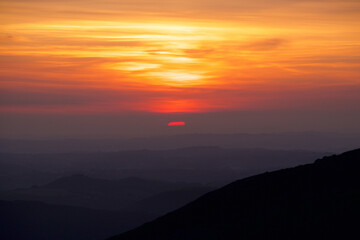 lever de soleil montagne
