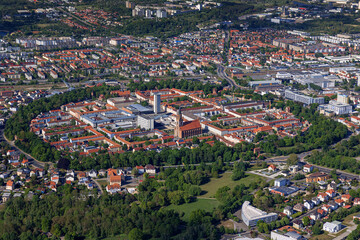 Fototapeta na wymiar Neubrandenburg, historische Altstadt, Uebersicht, Mecklenburg-Vorpommern, Deutschland, Luftaufnahme aus dem Flugzeug 