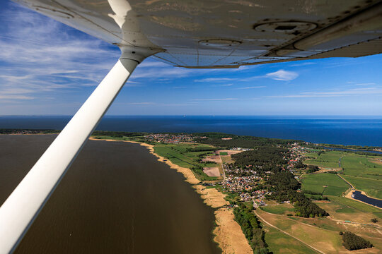Koserow und Loddin, vlnr., Insel Usedom, Uebersicht, Mecklenburg-Vorpommern, Deutschland, Luftaufnahme aus dem Flugzeug 