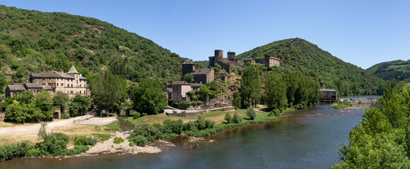 Fototapeta na wymiar Brousse-le-Chateau, Aveyron