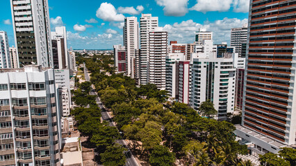 Obraz premium Recife Praia Boa Viagem Orla Litoral Pernambuco Parque Dona Lindu Prédios Gentrificação Oscar Niemeyer Arquitetura Engenharia Construções Paisagem Drone Mar Oceano Cidade