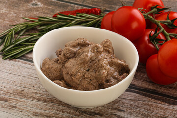 Soft chicken liver with cream
