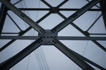 Stahl Gitter Konstruktion in einer Fachwerkstruktur mit Diagonalen 