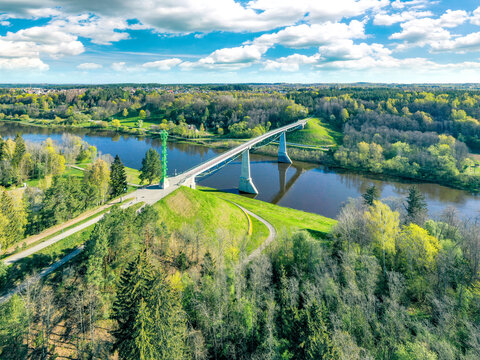 white rose bridge alytus, lithuania
highest pedestrian bridge in lithuania and Alytus mound, baltosios rozes tiltas alytus, lietuva