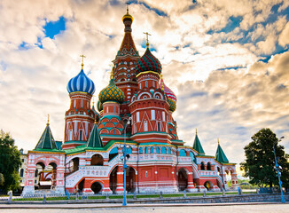 Fototapeta na wymiar The Cathedral of Vasily the Blessed (Saint Basil's Cathedral) on Red square in summer morning. Moscow. Russia