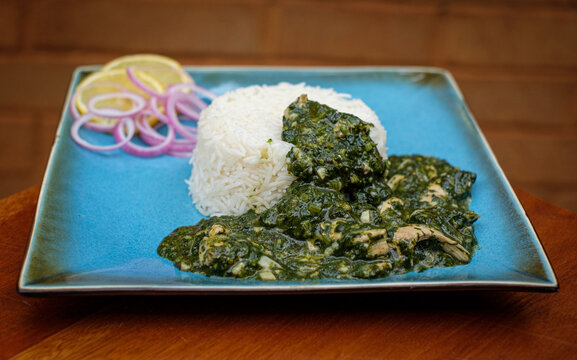 Molokhieh - Spinat mit H&uuml;hnchen und Reis