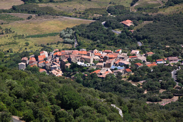 Fototapeta na wymiar Panoramic view of the old village of Duilhac-sous-Peyrepertuse and the surrounding forest, Occitanie region in southern France