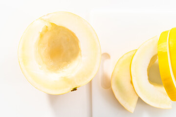 Golden dewlicious melon