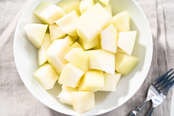 Golden dewlicious melon