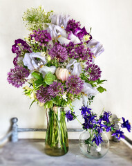 Romantic bouquets of spring flowers © misu