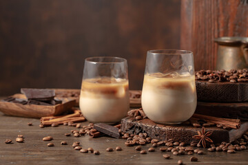 Cream and coffee cocktail in glasses with ice.