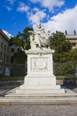 Fototapeta na wymiar Monument to Alexander von Humboldt near Humboldt University in Berlin