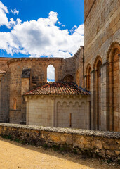 Ruinas del monasterio de San Pedro de Arlanza en la provincia de Burgos, Castilla y Leon