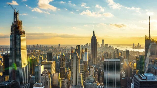 Time lapse of panoramic view on Manhattan at sunset, New York City.
