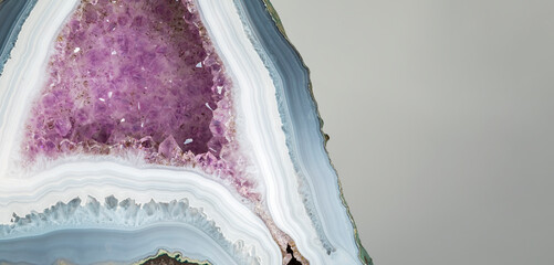 amethyst geode crystal purple pink - obrazy, fototapety, plakaty